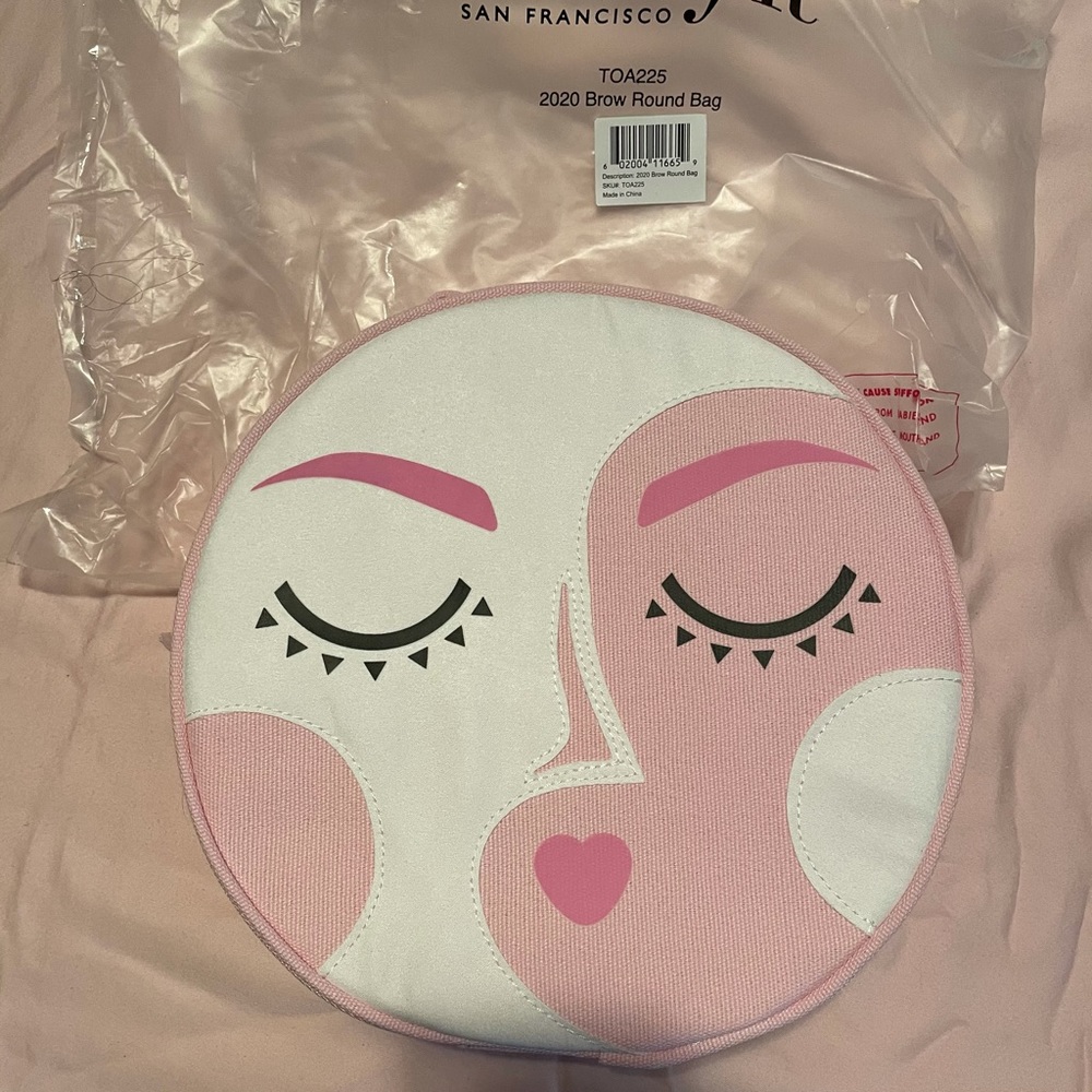 Benefit Makeup Case- NEW!